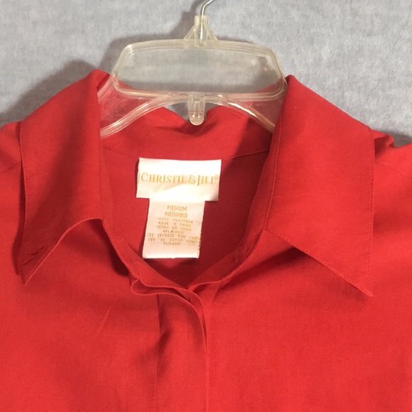 CHRISTIE & JILL Silk Classic 2 Pocket Button Up Shirt with 4 1/2” Side Split - Picture 3 of 16
